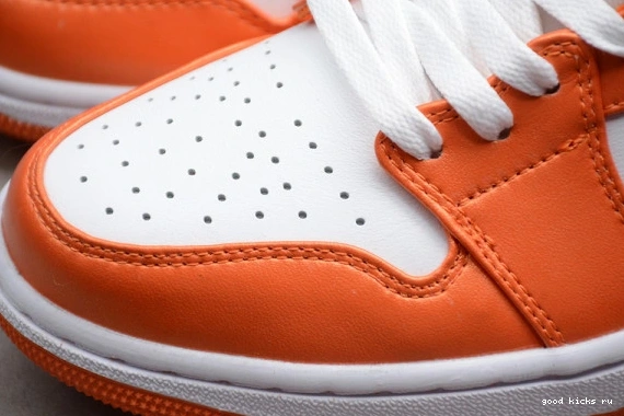 DM3531-800 DM3531-800 1 Mid Jordan Orange Metallic 0316